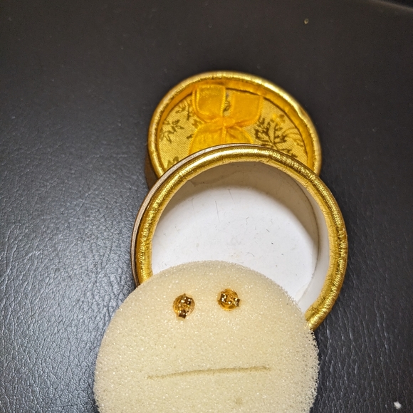 14k yellow gold dangle pearl earrings - Picture 3 of 5